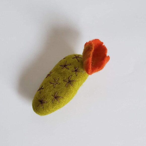 Wool Needle Felt CACTUS FLOWER Succulent Brooch Colorful Happy Fun - Picture 9 of 10
